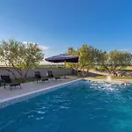 Ferienhaus My Dalmatia - Simone With Private Pool And Beautiful Garden *