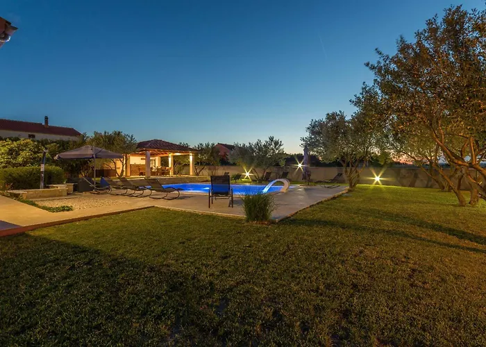 My Dalmatia - Simone With Private Pool And Beautiful Garden