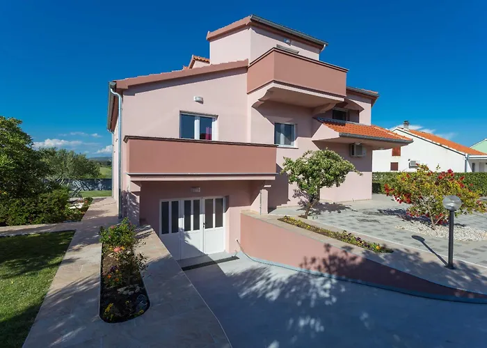 My Dalmatia - Simone With Private Pool And Beautiful Garden