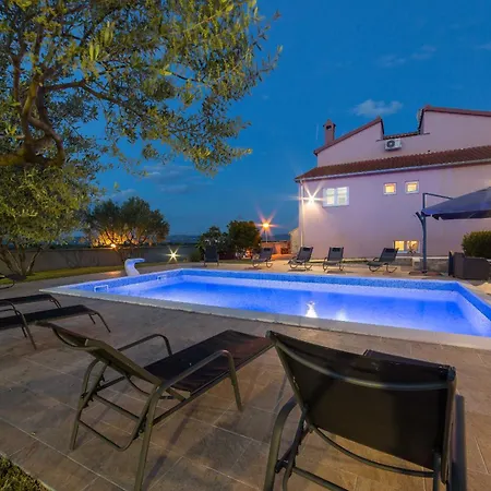 My Dalmatia - Simone With Private Pool And Beautiful Garden *