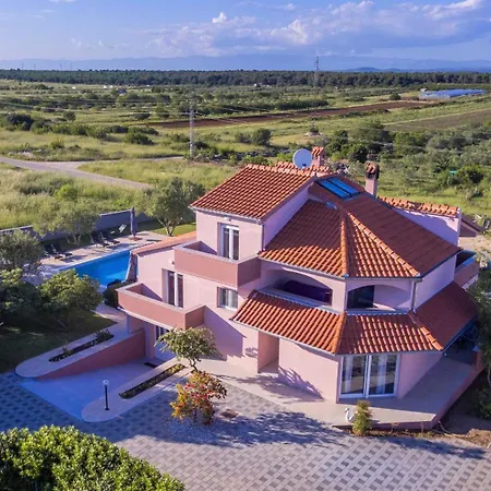 My Dalmatia - Simone With Private Pool And Beautiful Garden * Biograd Na Moru