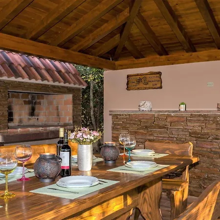 My Dalmatia - Simone With Private Pool And Beautiful Garden