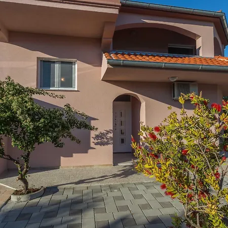 My Dalmatia - Simone With Private Pool And Beautiful Garden 別荘 *