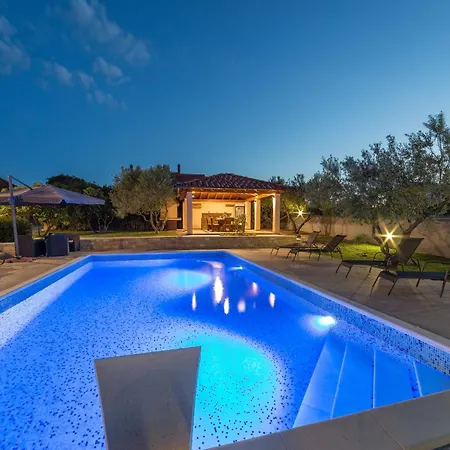 My Dalmatia - Simone With Private Pool And Beautiful Garden *