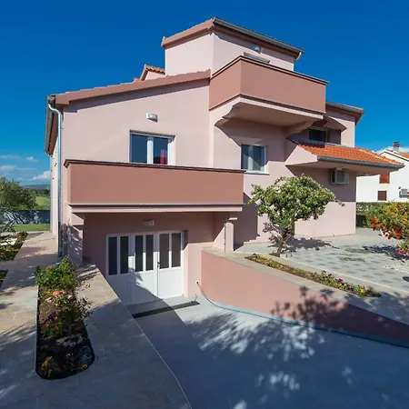 My Dalmatia - Simone With Private Pool And Beautiful Garden